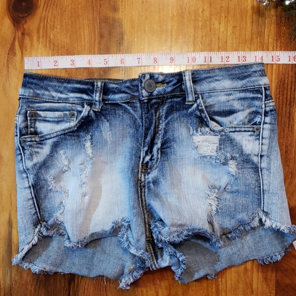 Mossimo Distressed Raw Edge Denim Shorts Jean 9 - Picture 4 of 6